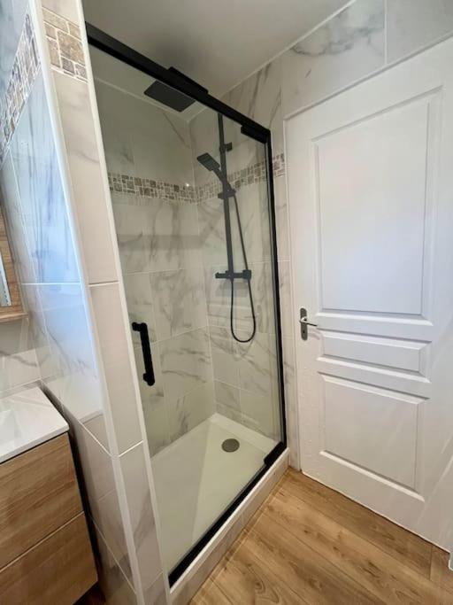 Apartamento T2 Renove A 15 Min De Lyon