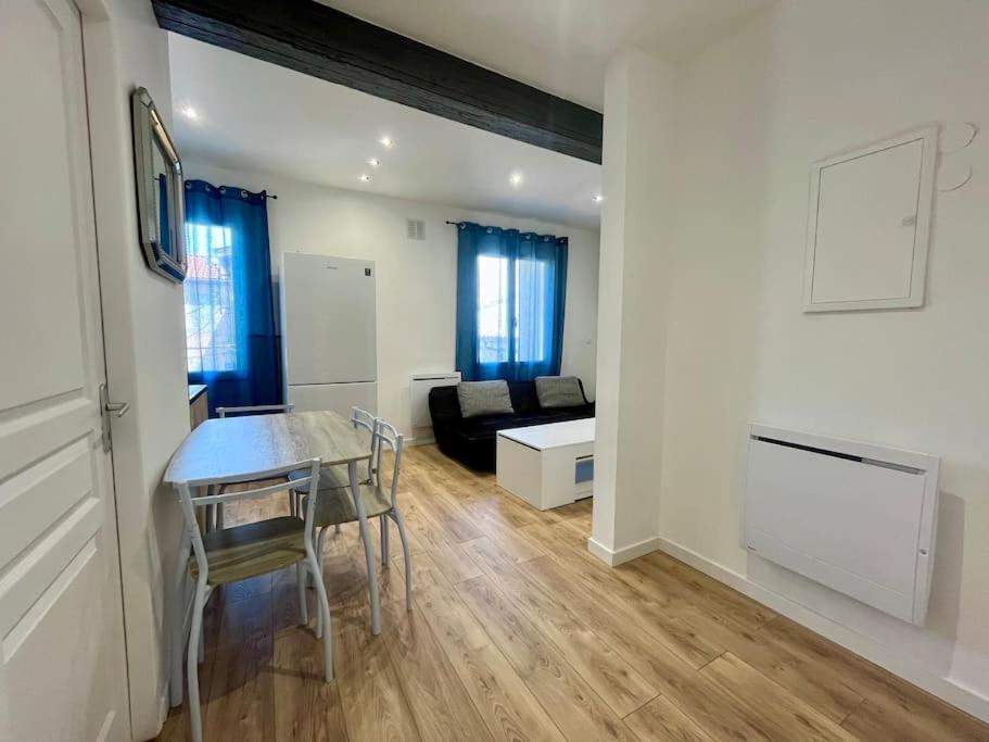 T2 Renove A 15 Min De Lyon Appartement *